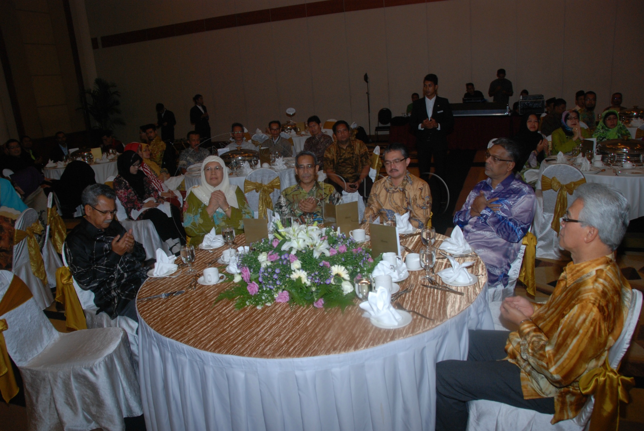 PRO 12 120 upi DSC 6112